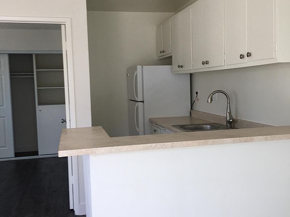 4th image of 3624 Emerald St APT 18