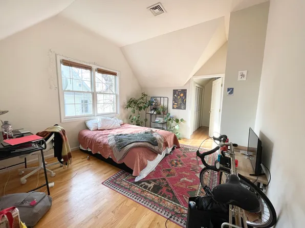 6 Harleston St, Roxbury, MA 02120