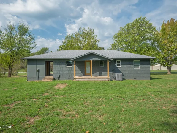 33 Yocom Dr, Anderson, MO 64831