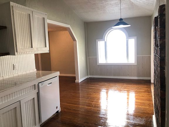 5th image of 409 S Campbell St #B