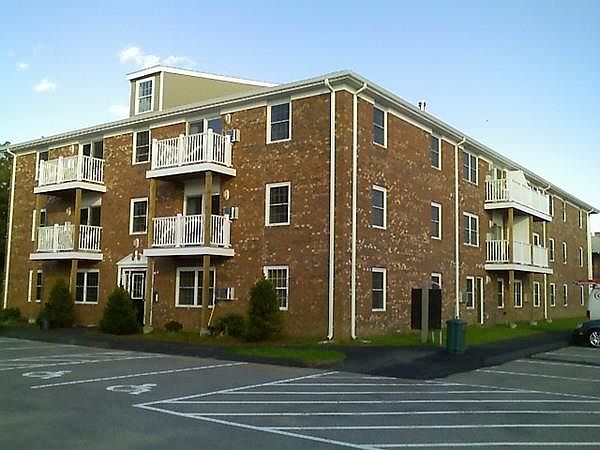 1st image of 16 Woodman Way APT 22