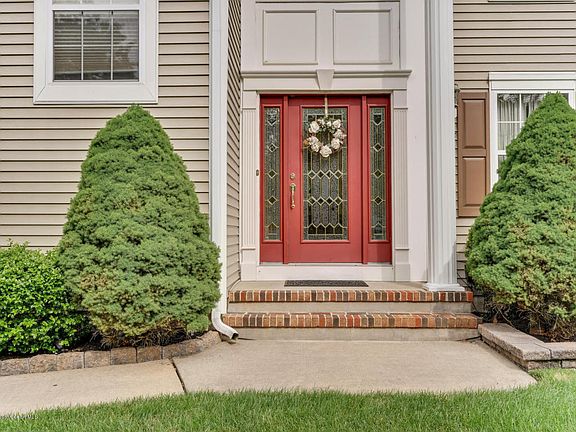 4th image of 145 Grande Woodlands Way