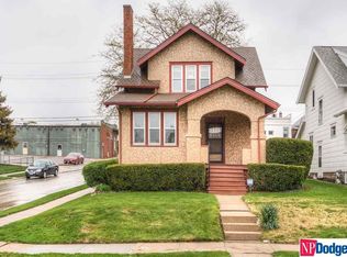 3051 S 33rd St, Omaha, NE 68105