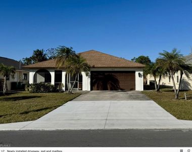 589 98th Ave N, Naples, FL, 34108