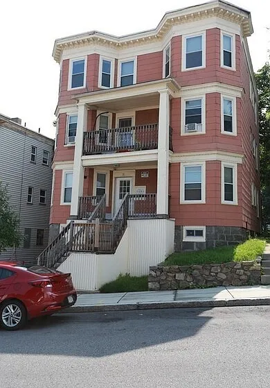 10 Winter St #3 — Photo 1