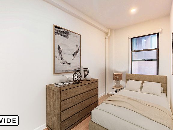 3rd image of 304 E 62nd St APT 12