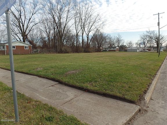 5th image of 1001 Indiana Ave