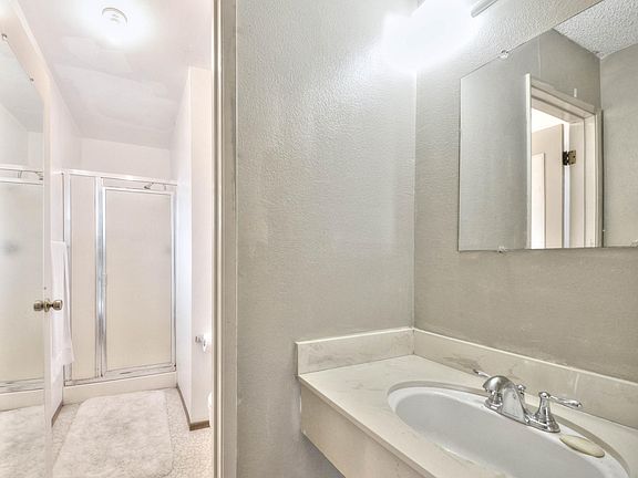3rd image of 3379 Onslow Way