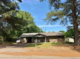804 Grapevine Rd, Daingerfield, TX 75638