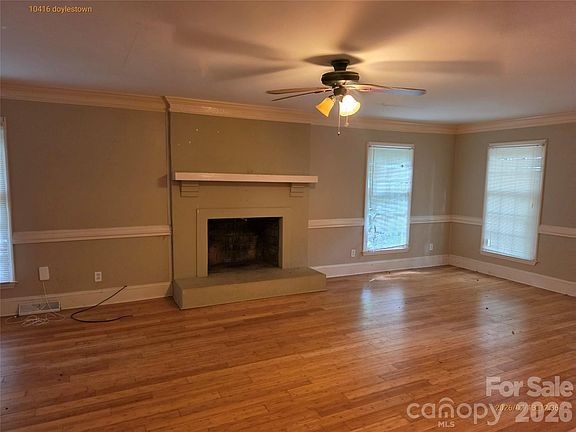 2nd image of 10416 Doylestown Rd