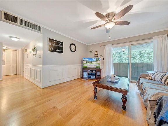 5th image of 5260 Crossbow Cir Unit 14E