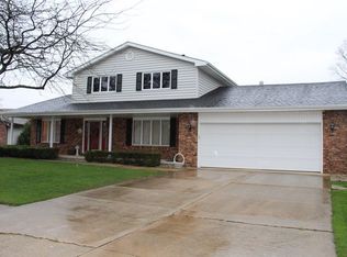 1319 Mill Pond Rd, Bourbonnais, IL 60914