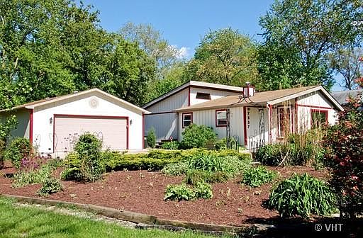 1st image of 7527 S Eleanor Pl