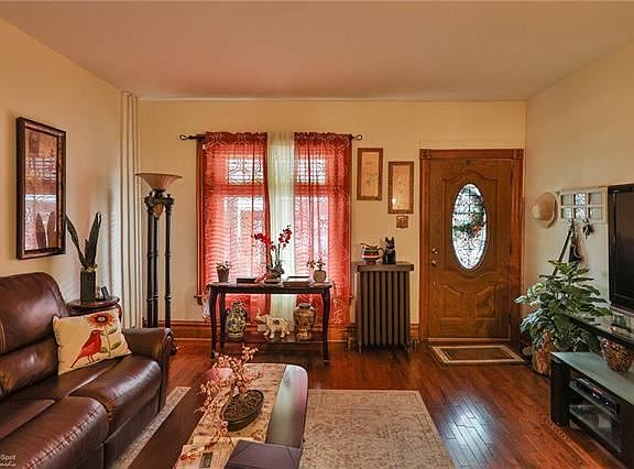 4th image of 622 N Howard St