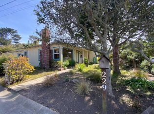 229 Crocker Ave, Pacific Grove, CA 93950
