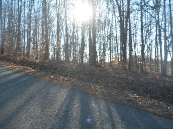 1174 Pine Hollow Rd, Jacksboro, TN 37757