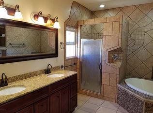 10077 Swallowtail Ln, Hereford, AZ 85615