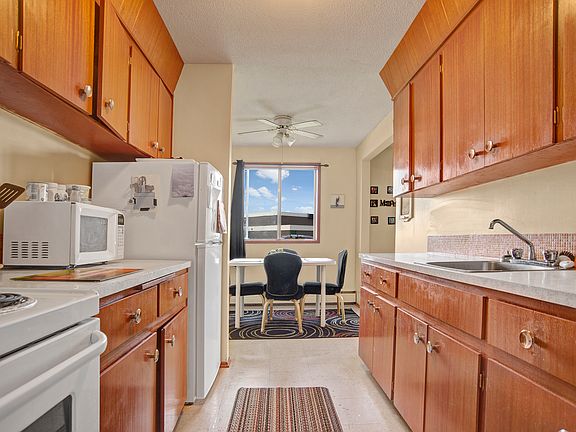 3rd image of 1025 Branion Dr #2-Bedroom