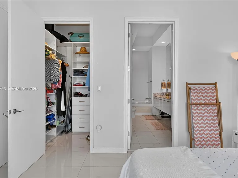500 Brickell Ave #1100 — Photo 16