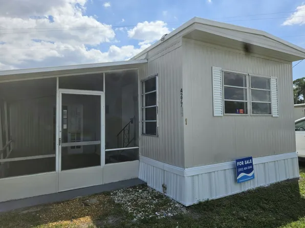 4277 Mailbox Ave #99, North Fort Myers, FL 33903