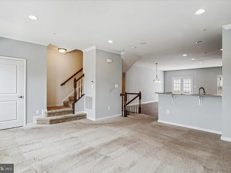 5934 Jefferson Commons Way — Photo 5