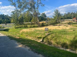 280 Farrar Ln, Waveland, MS 39576