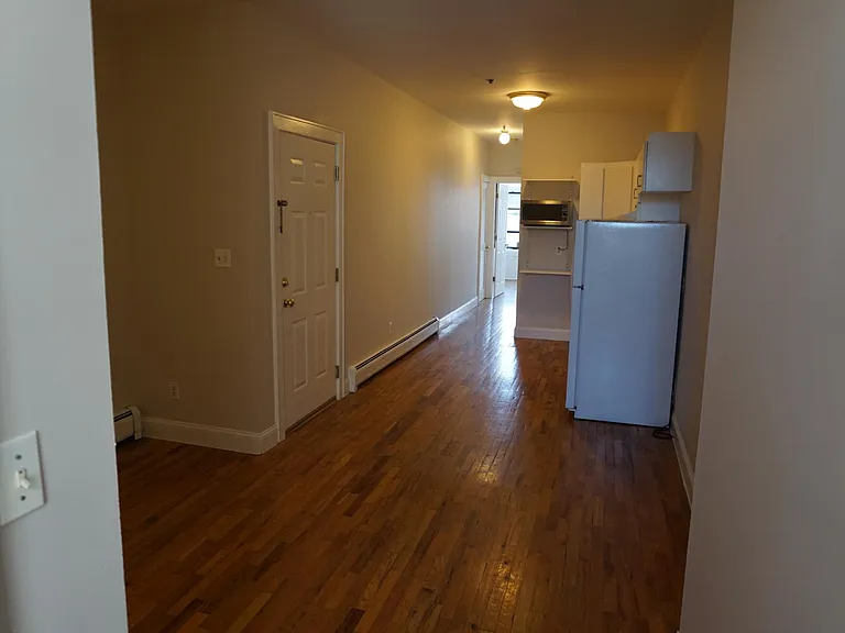 819 Park Ave #10 — Photo 7