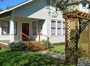 913 Ashland St, Houston, TX 77008