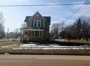 401 W Main St, Warren, IL 61087