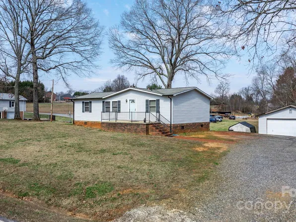 575 River Hills Ct, Taylorsville, NC 28681