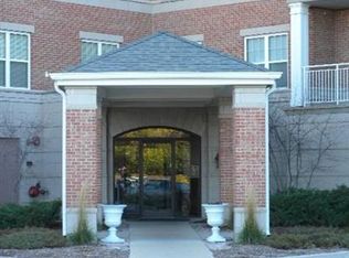 101 Pointe Dr UNIT 204, Northbrook, IL 60062