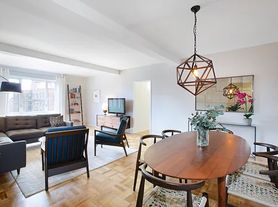 8 Peter Cooper Rd, New York, NY