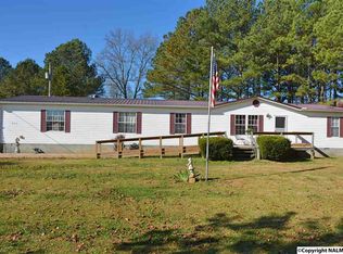 946 New Center Rd, Hartselle, AL 35640