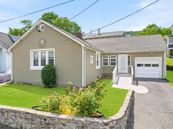 9 Hickory Street, Highland Falls, NY 10928