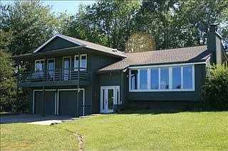 2nd image of 2711 Summit Ct