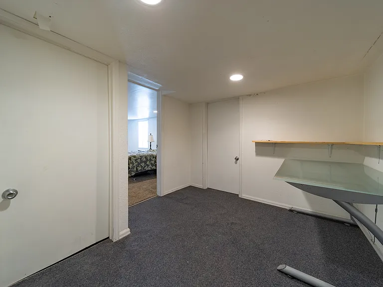 1138 White Ave — Photo 19