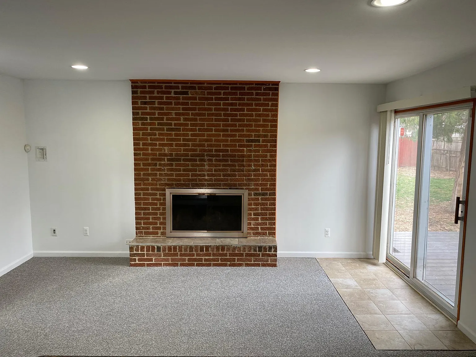 3 bed, 1900 sqft, $2,300 — Photo 3