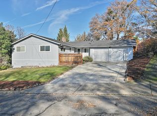 605 S Rose St, Phoenix, OR 97535