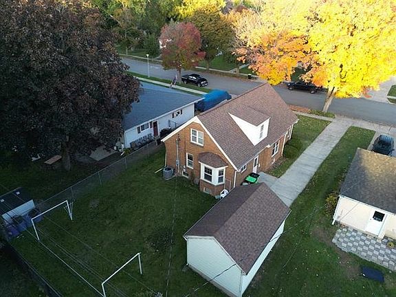 4th image of 116 N Roosevelt Dr