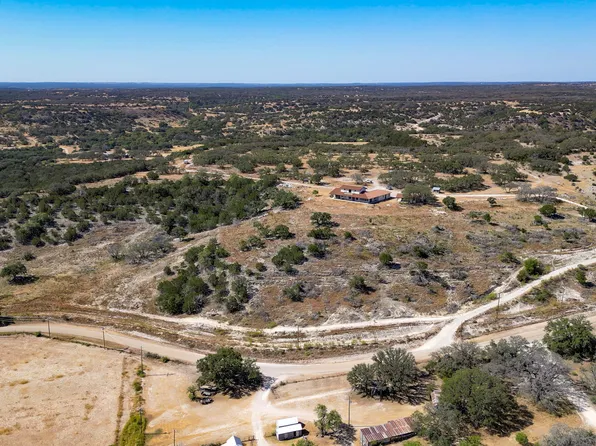 4079 W Salt Branch Loop, Doss, TX 78618
