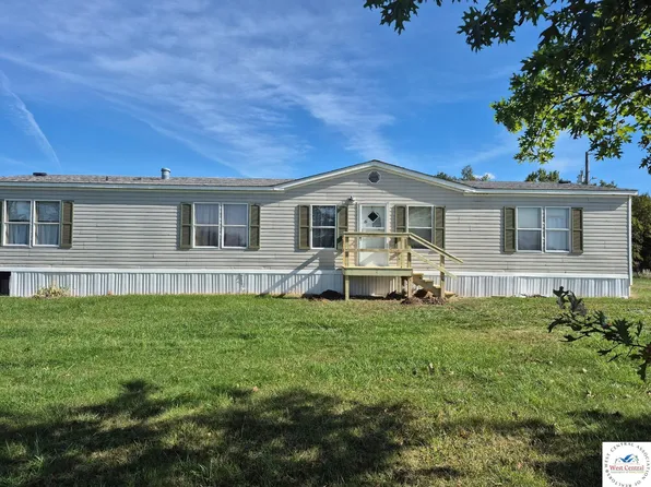 36450 Bennett County Rd, Green Ridge, MO 65332
