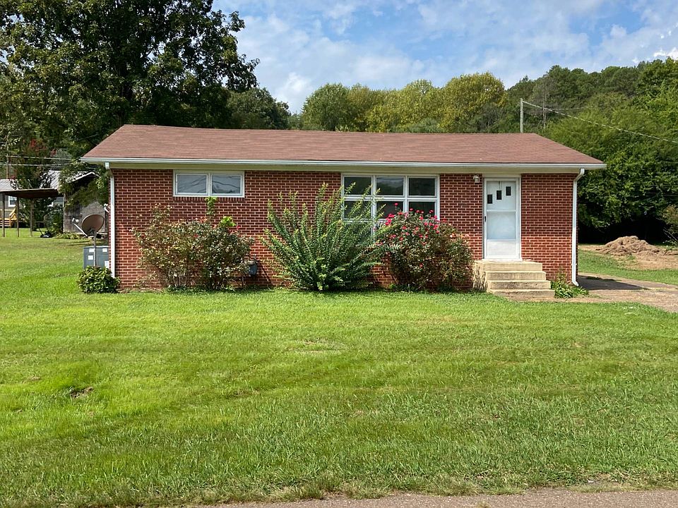 616 S Main St, Waynesboro, TN 38485 Zillow