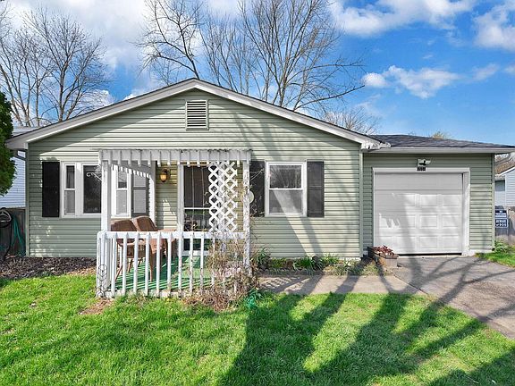 2nd image of 6558 Maple Way