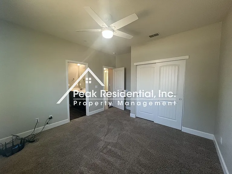 9369 Sierra Creek Dr — Photo 18