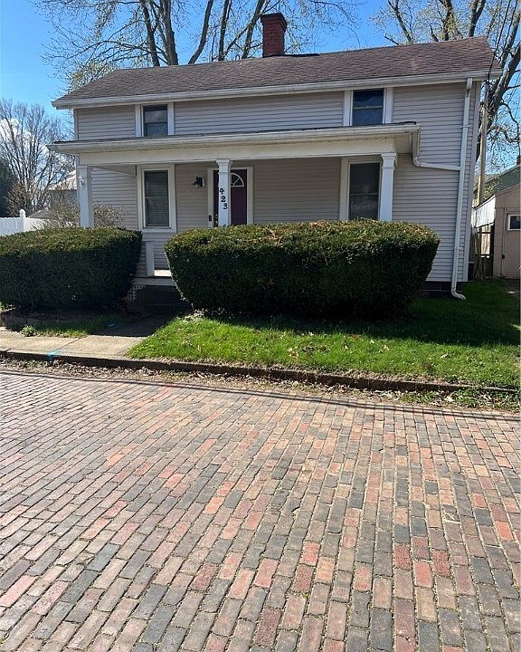 1st image of 423 Mulberry St