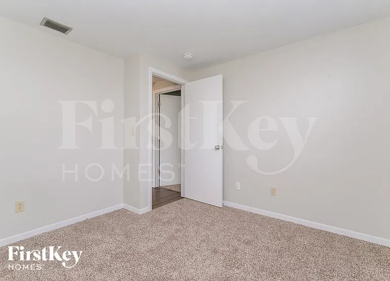 1007 Coldstream Ct — Photo 9