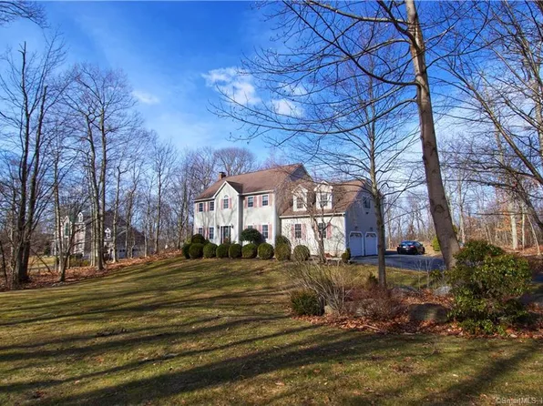 40 Tram Drive, Oxford, CT 06478