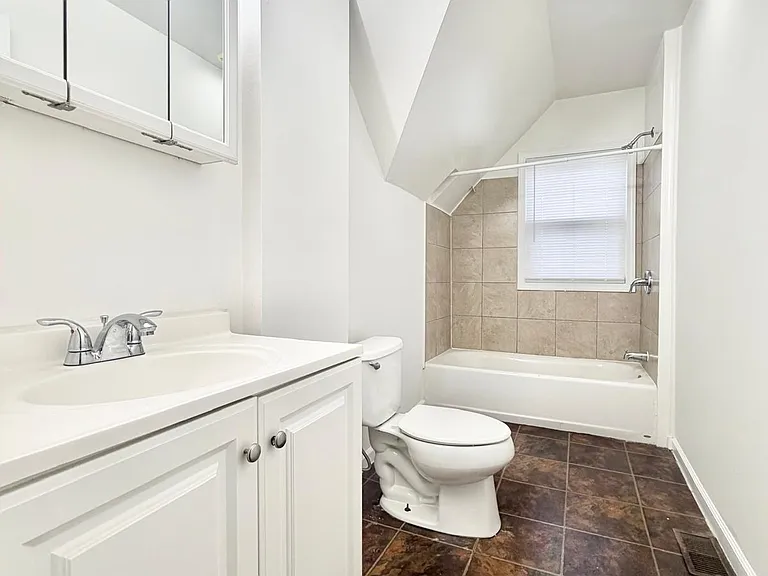 269 Norton St #AA3 — Photo 8