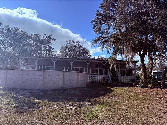 4th image of 900 Racoon Trl