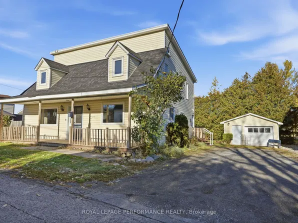 15 2nd St, North Stormont, ON K0A 1R0